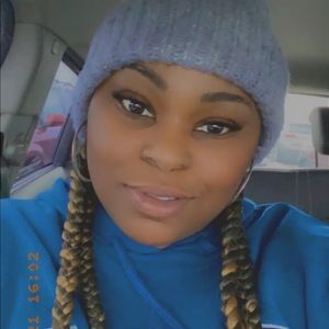 Meet your Posher, Kayilah